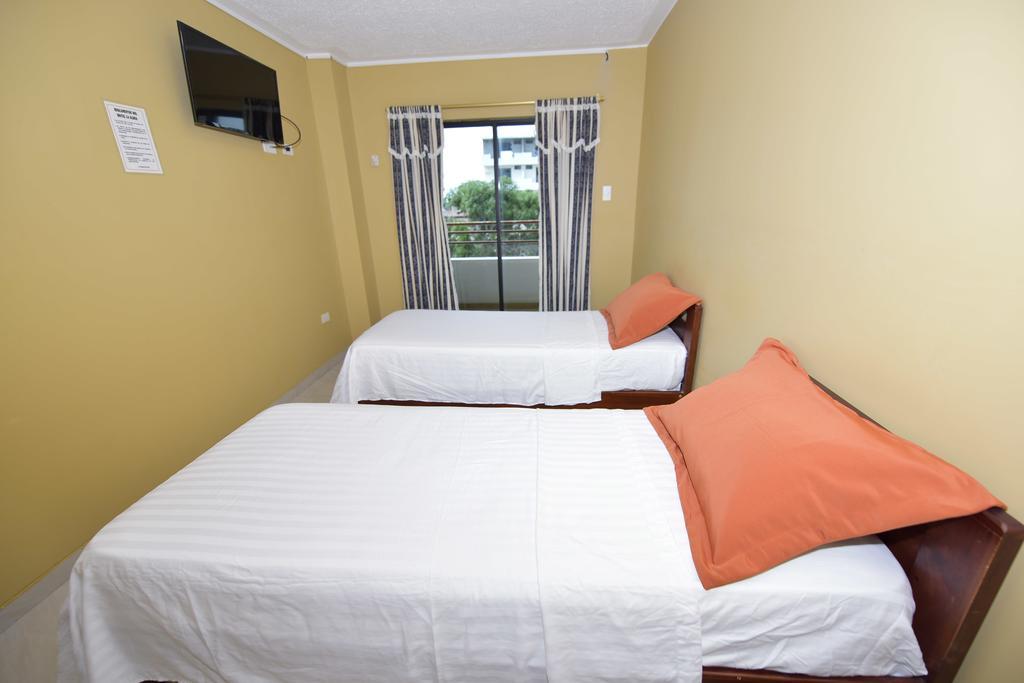 Hotel La Aldea Atacames Room photo